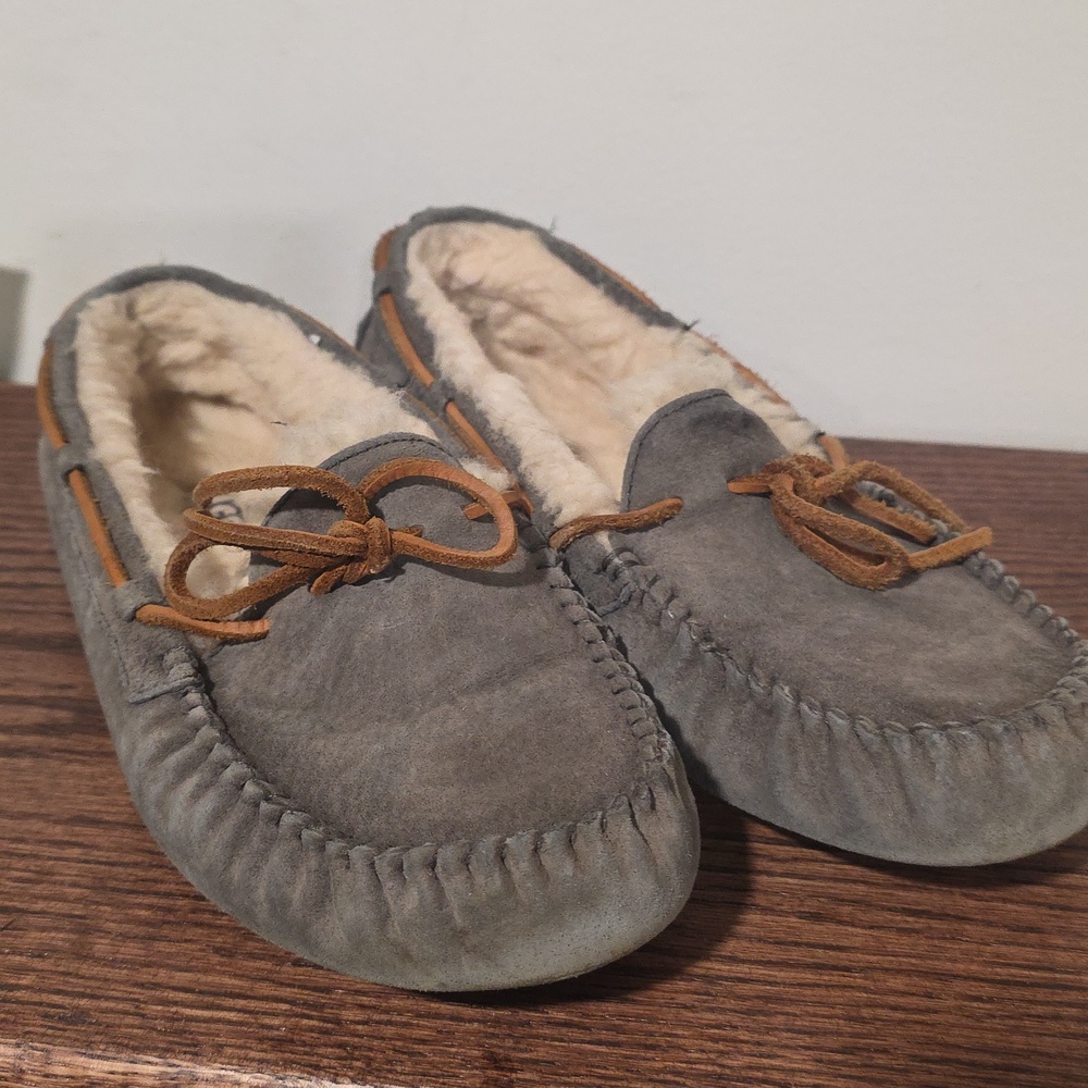 UGG Gray Suede Shearling Mocassins Womens 8 - Picture 7 of 7